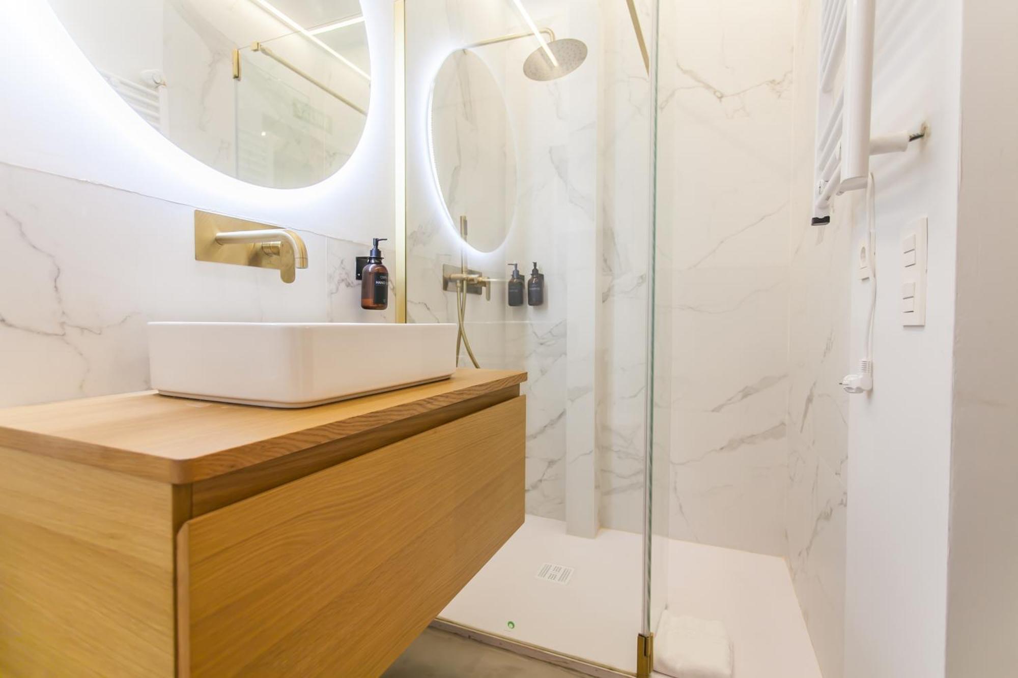 Guernica Luxury Duplex - Location, Light, And Art Daire Madrid Dış mekan fotoğraf